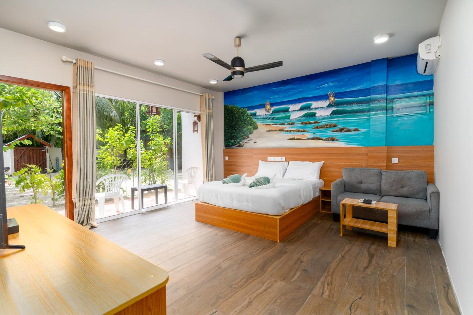 Ukulhas Villa Oceanview Hotel & Spa Extérieur photo