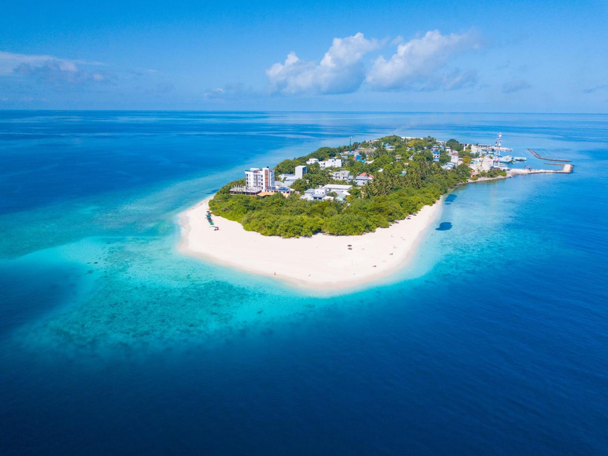 Ukulhas Villa Oceanview Hotel & Spa Extérieur photo